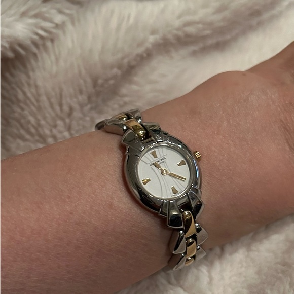 Raymond Weil Geneva Gold and Silver Tone Quartz Bracelet Watch, working - Picture 11 of 13